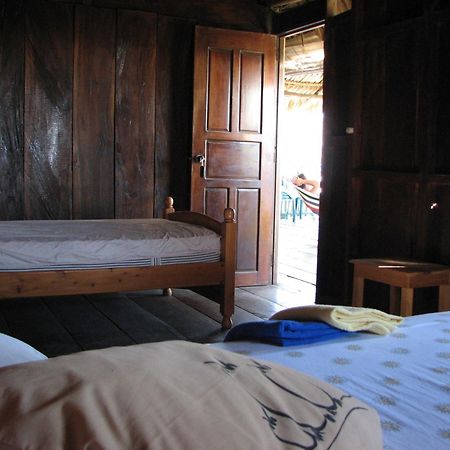 Eco-Hotel Playa Quilombo Лас-Лисас Номер фото