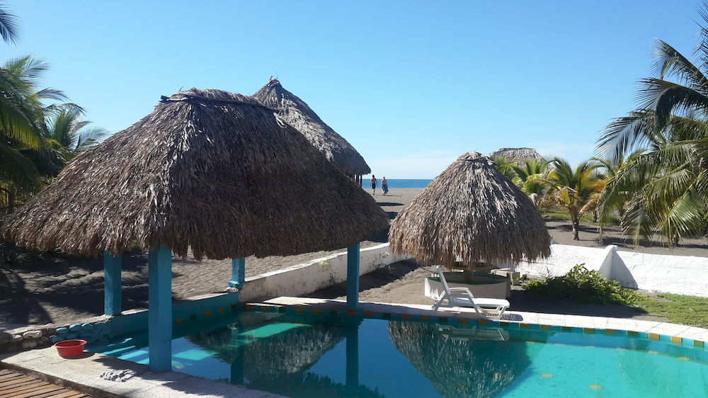 Eco-Hotel Playa Quilombo Лас-Лисас Экстерьер фото