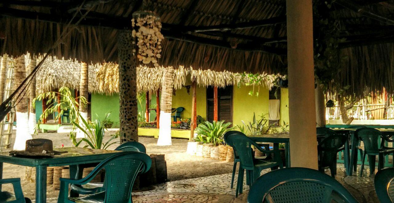Eco-Hotel Playa Quilombo Лас-Лисас Экстерьер фото