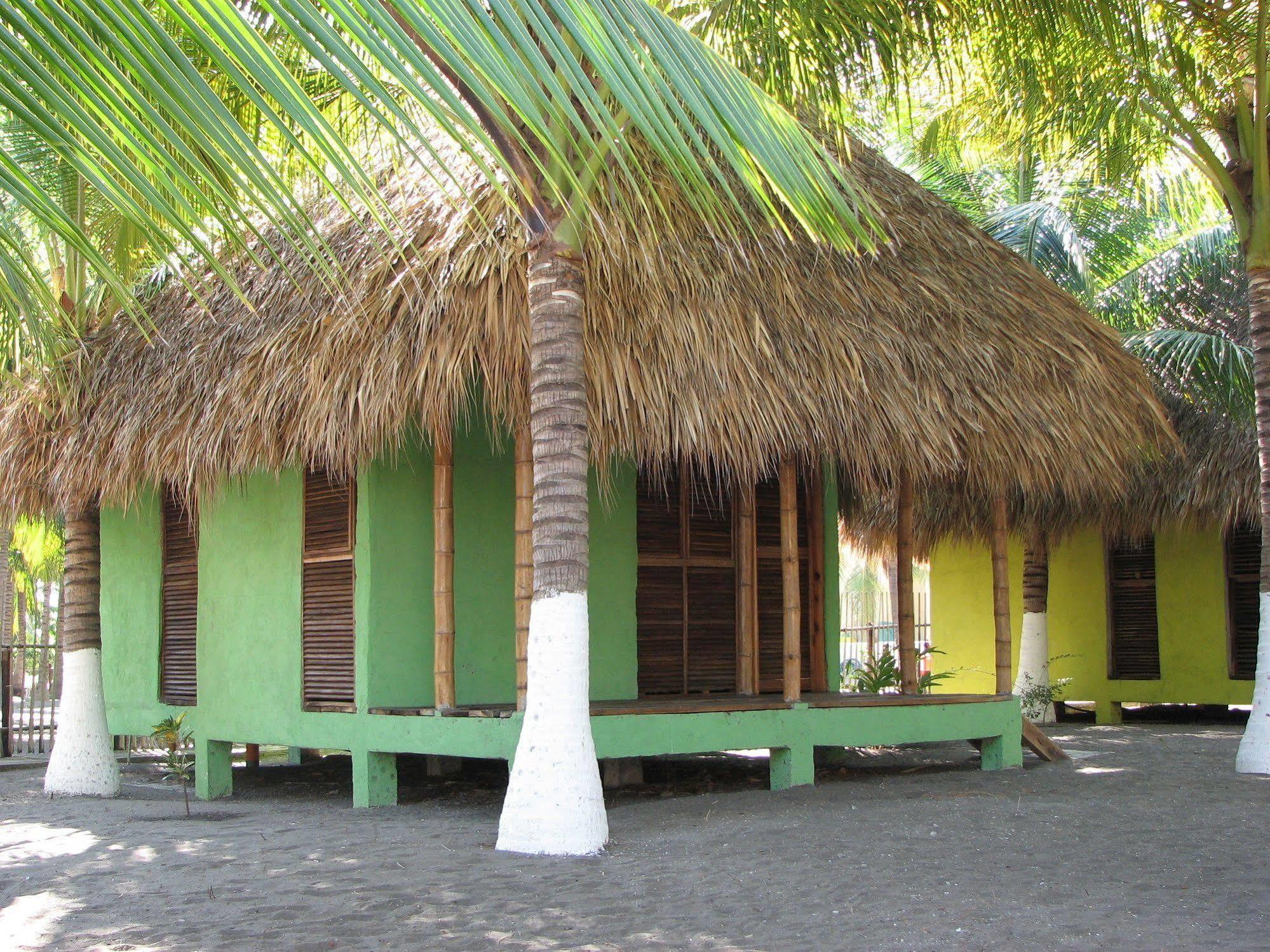 Eco-Hotel Playa Quilombo Лас-Лисас Экстерьер фото